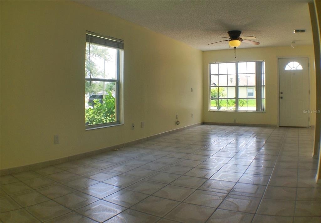 2320 Justin Avenue - Photo 6