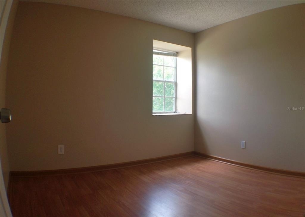2320 Justin Avenue - Photo 8