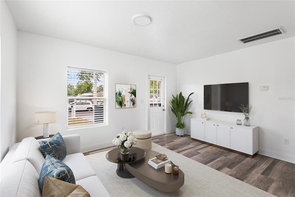 807 Nw 1st Avenue - Photo 2