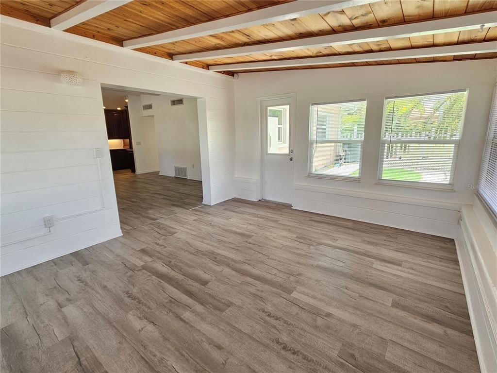 341 Bayshore Drive - Photo 6