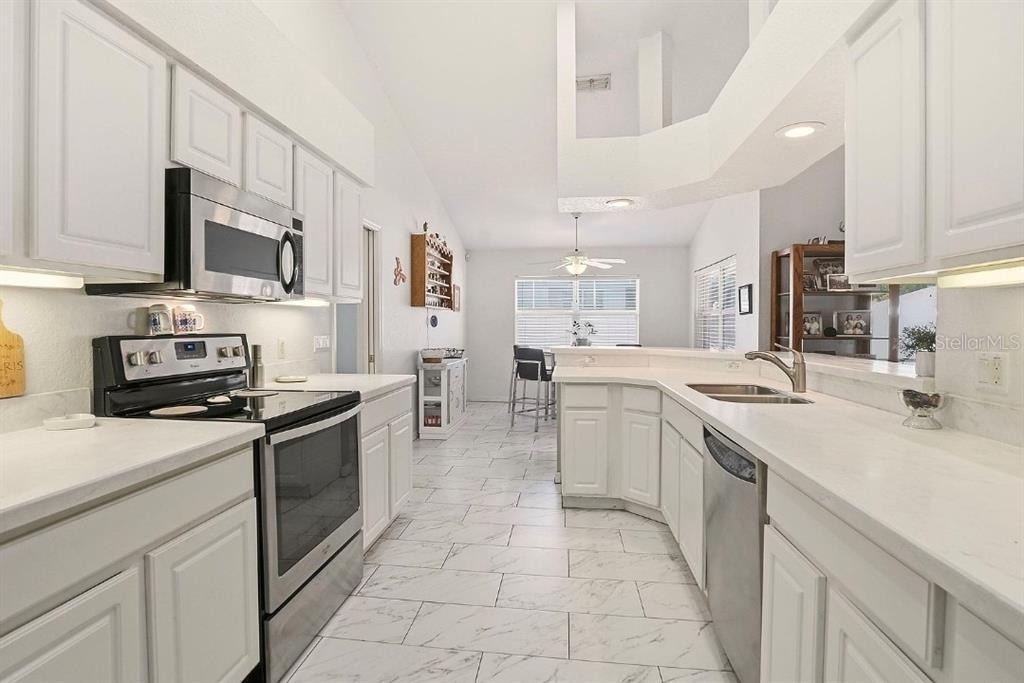 7362 Beaumont Drive - Photo 4