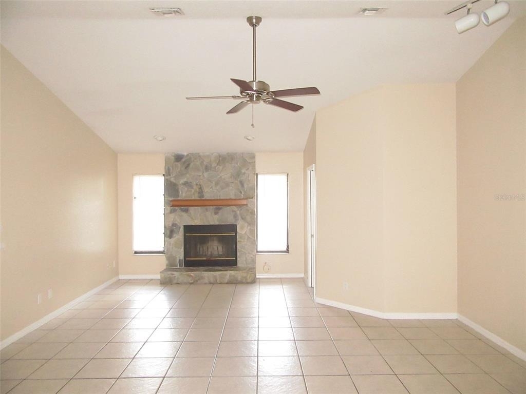 22182 Peachland Boulevard - Photo 6