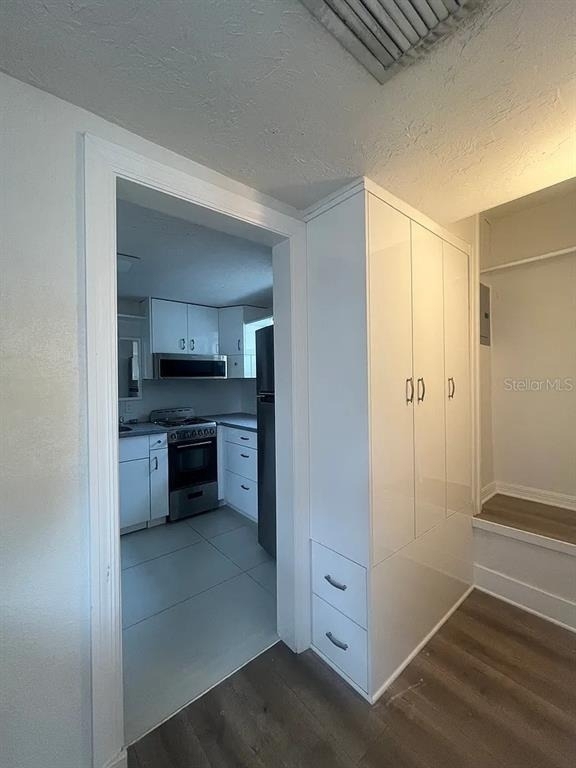 1713 29th Street W - Photo 5