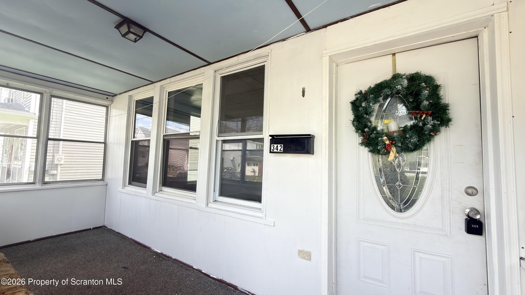 342 Horton Street - Photo 0