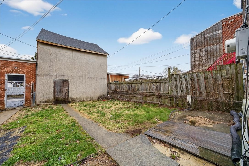 1139 W Linden Street - Photo 18