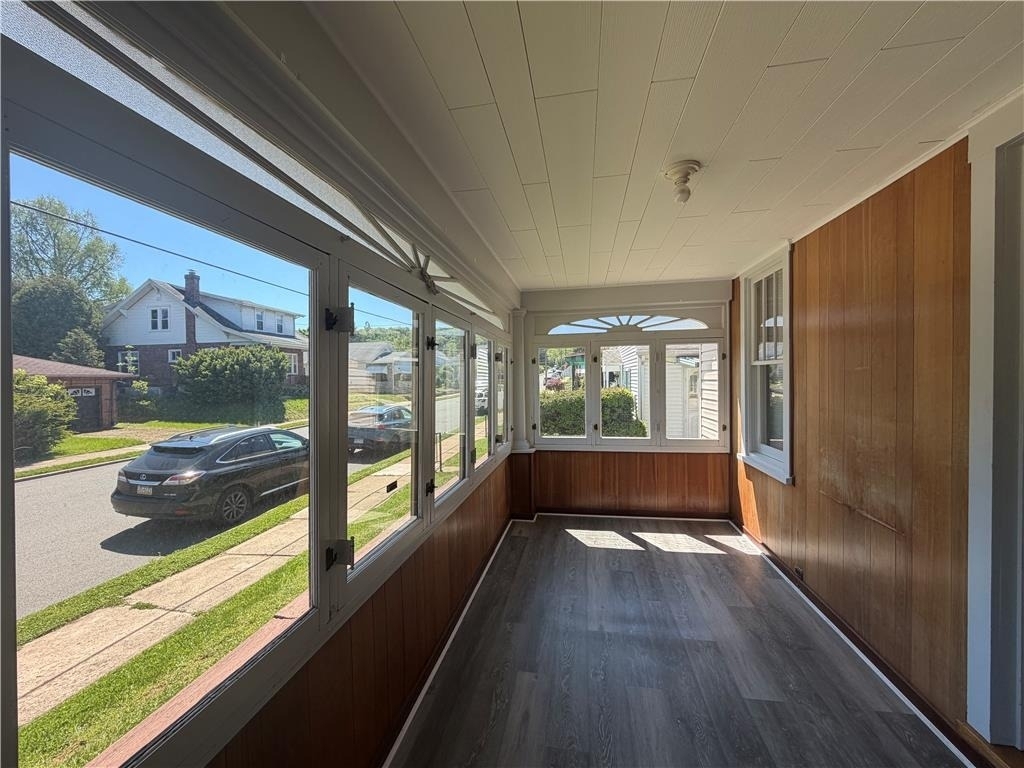 1848 S Wood Street - Photo 2