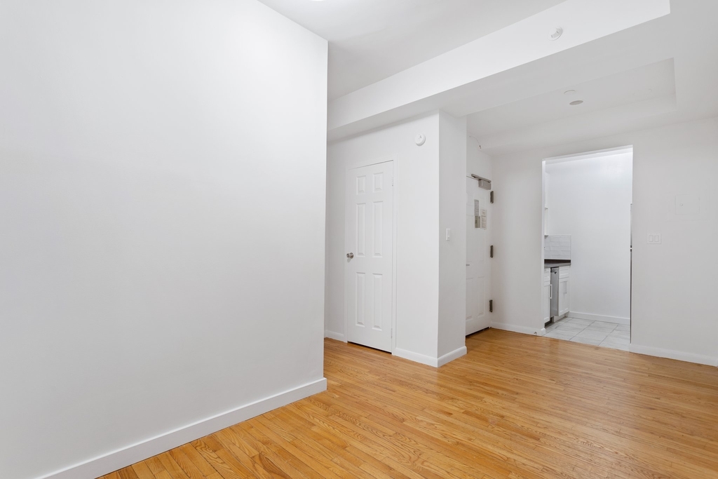106 Fulton Street - Photo 2