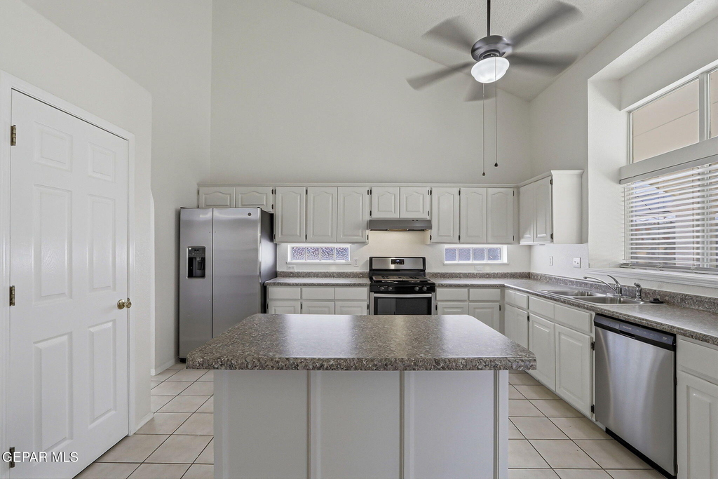 7239 Desert Jewel Drive - Photo 15