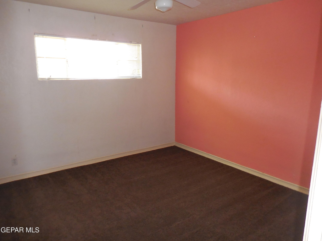 701 W Yandell Drive - Photo 9