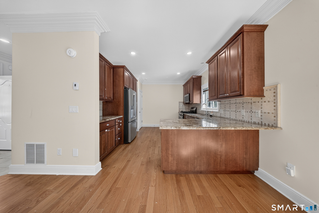 88 Maple Tree Avenue - Photo 5