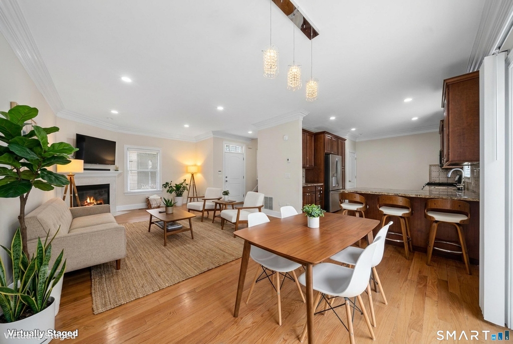 88 Maple Tree Avenue - Photo 3