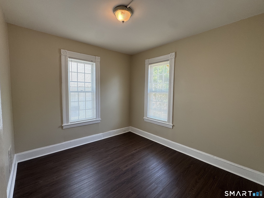184 Pacific Street - Photo 4