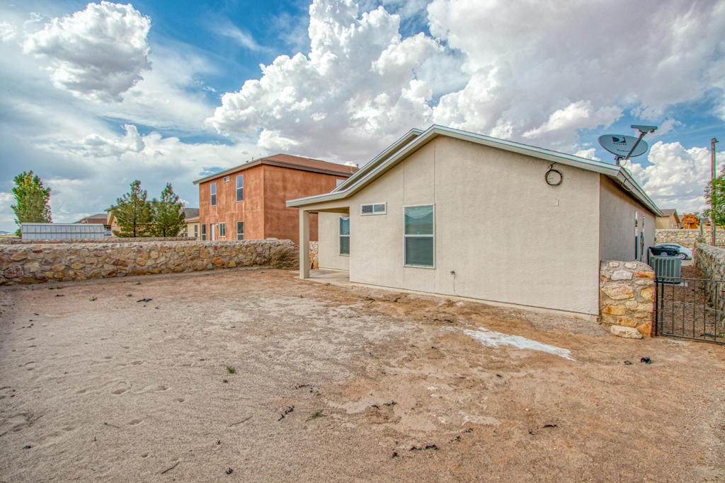 7328 Sachet Cliff Drive - Photo 3