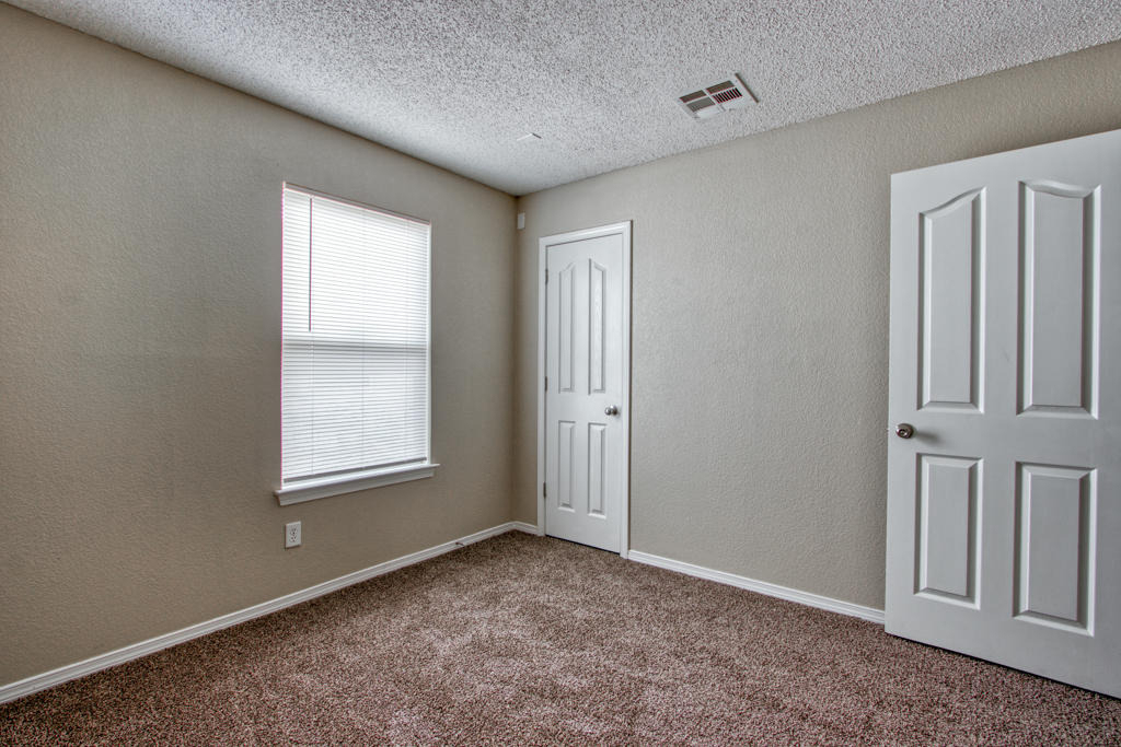 7328 Sachet Cliff Drive - Photo 22