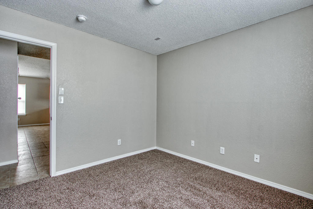 7328 Sachet Cliff Drive - Photo 20