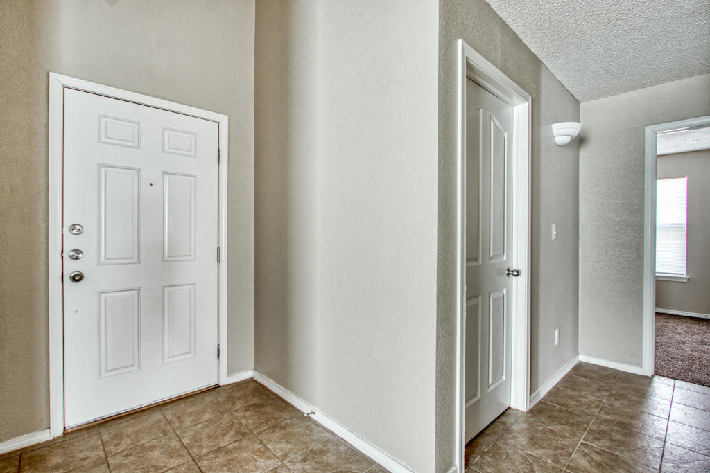 7328 Sachet Cliff Drive - Photo 37