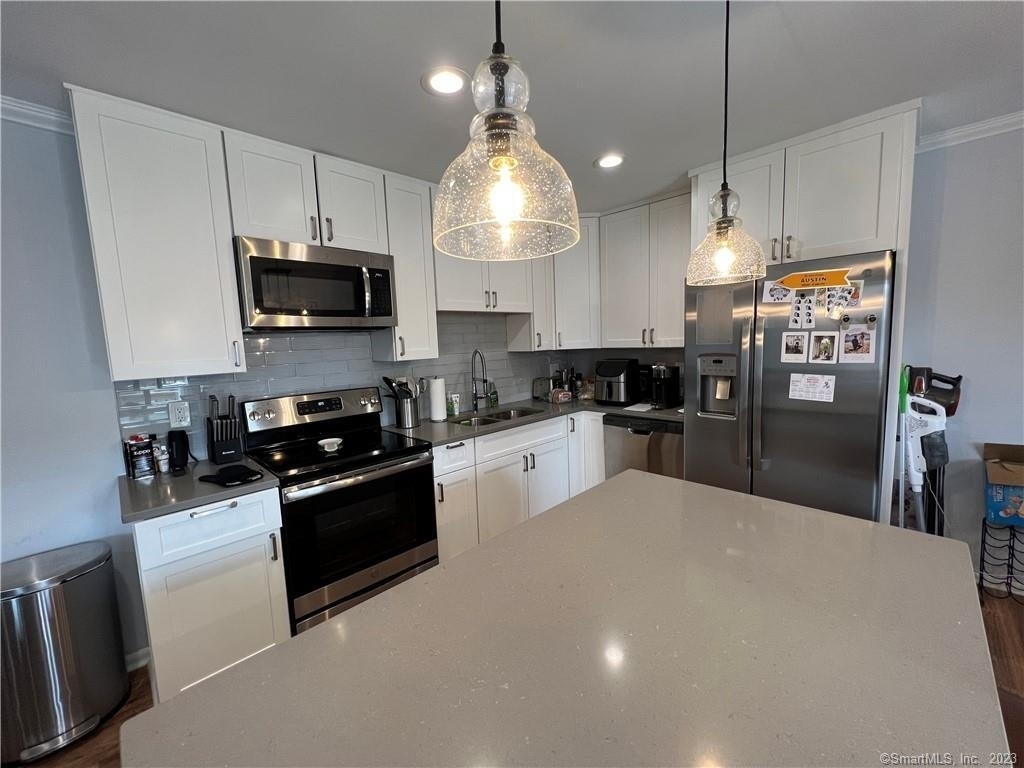 255 Strawberry Hill Avenue - Photo 1