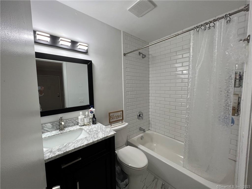 255 Strawberry Hill Avenue - Photo 10