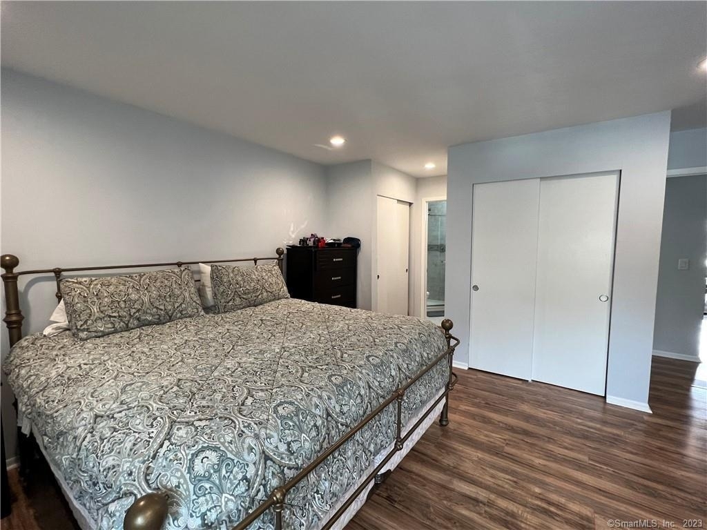 255 Strawberry Hill Avenue - Photo 6