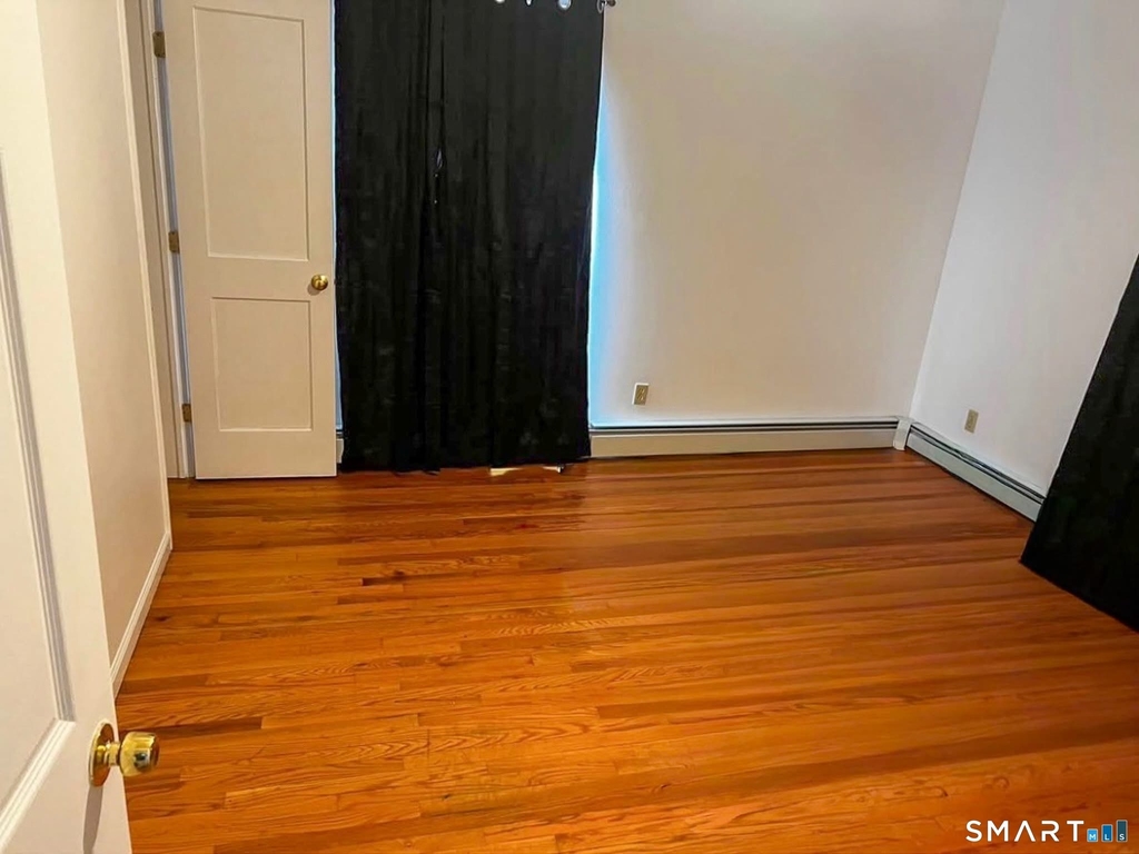 40 Maplewood Avenue - Photo 4