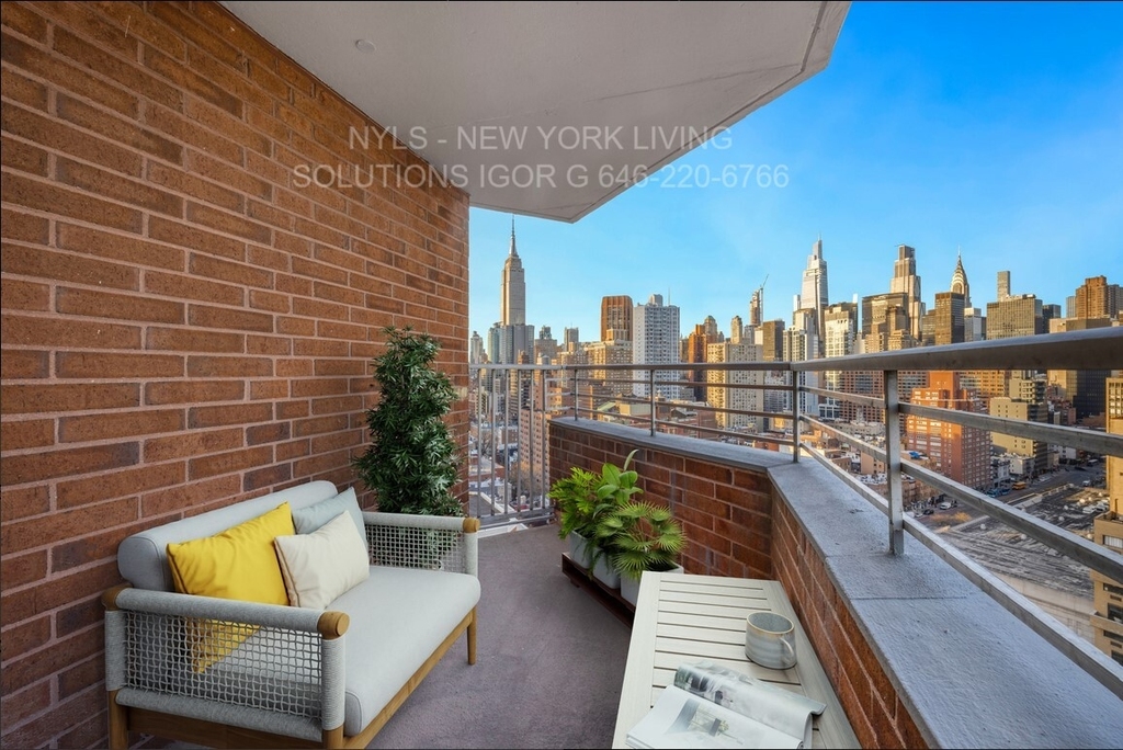 Copy of Copy of 2nd Ave & 28th St - Photo 1