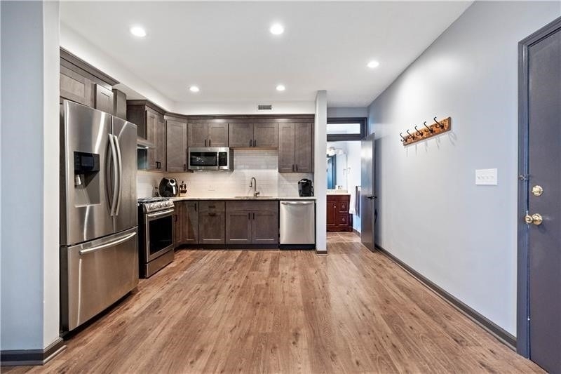 121 Grandview Avenue - Photo 2