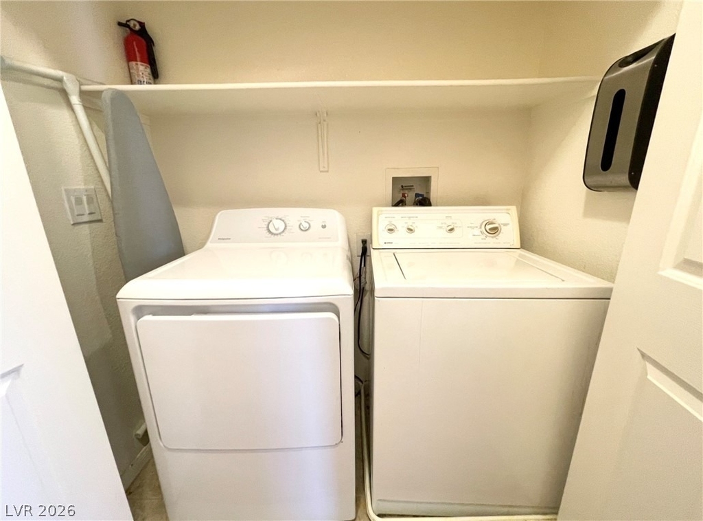 3925 Legend Hills Street - Photo 18