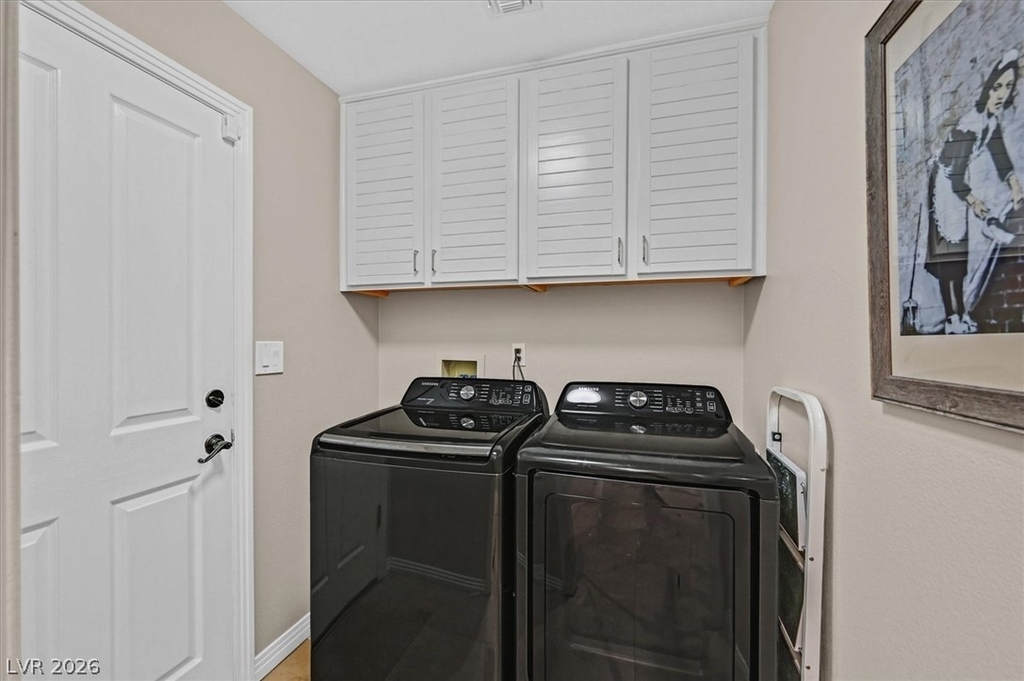 8161 Round Hills Circle - Photo 22