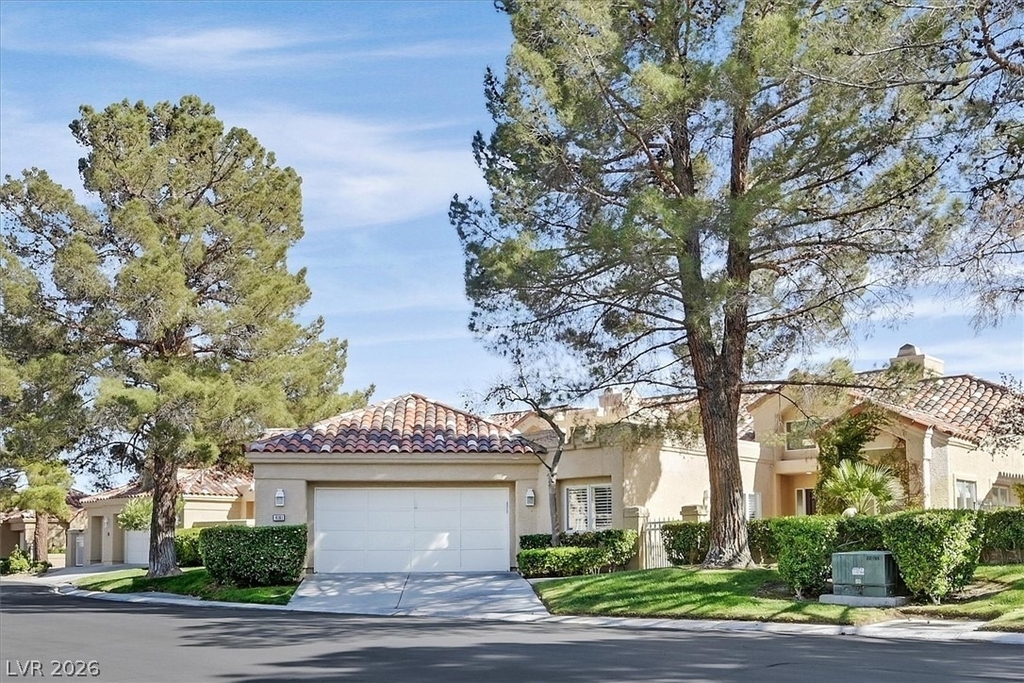 8161 Round Hills Circle - Photo 0