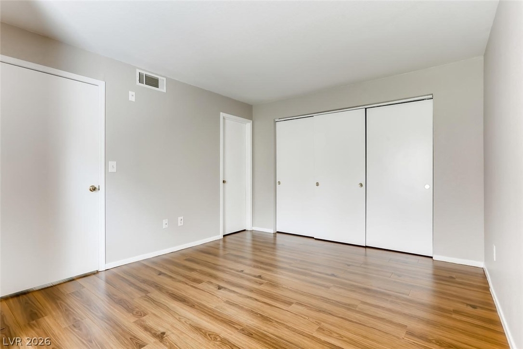 555 E Silverado Ranch Boulevard - Photo 21