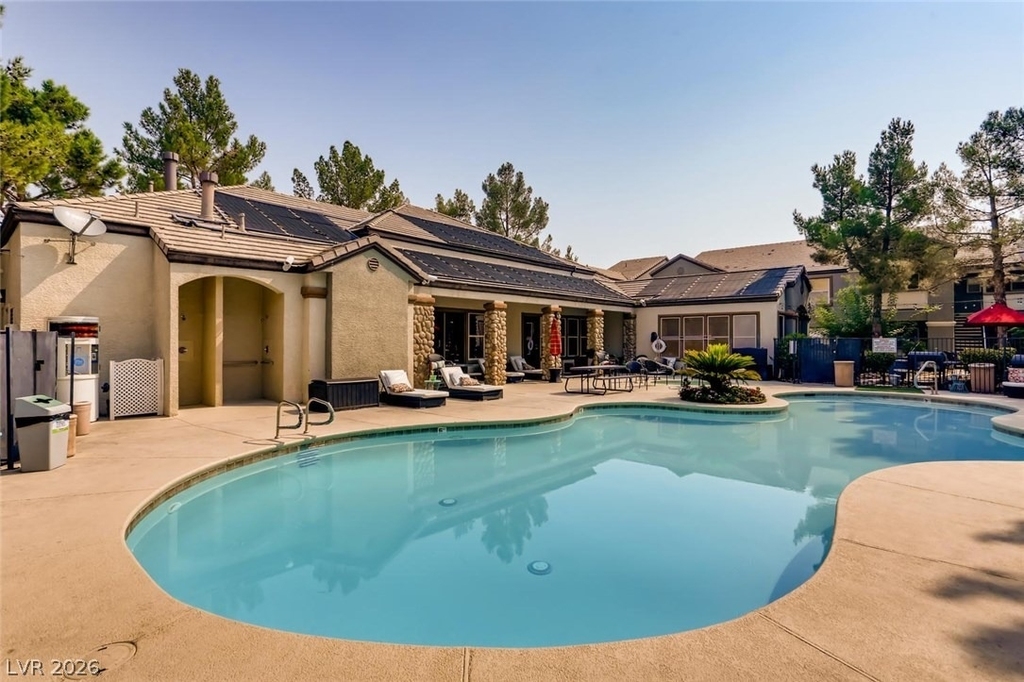 555 E Silverado Ranch Boulevard - Photo 26