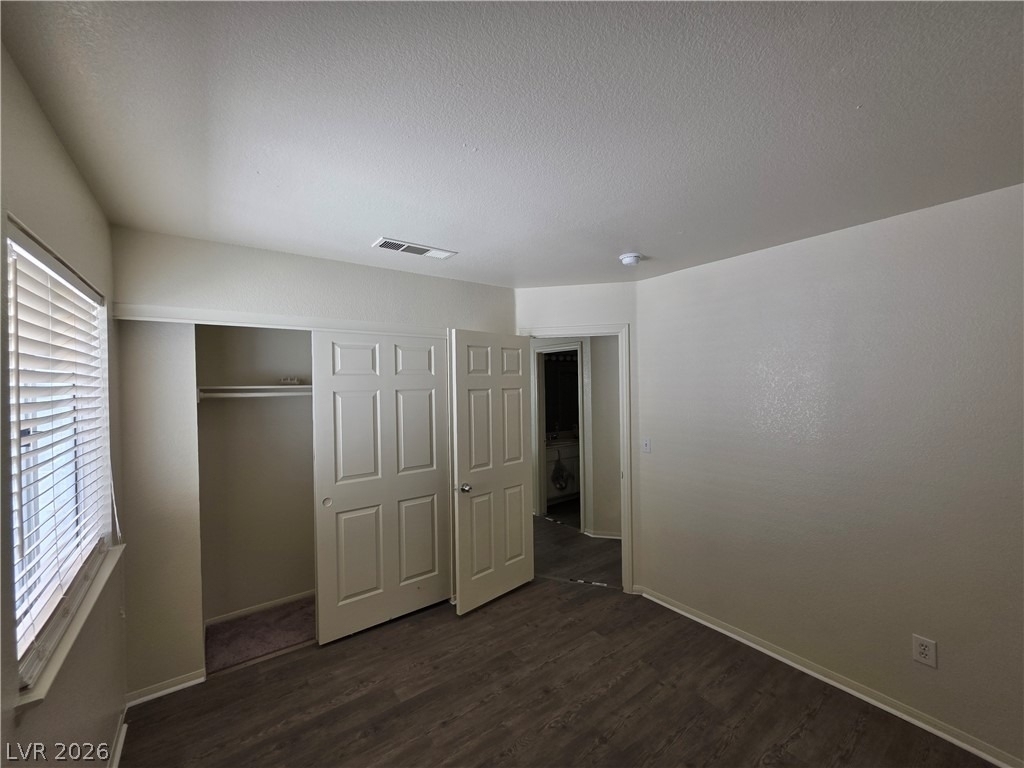 8008 Dover Shores Avenue - Photo 8