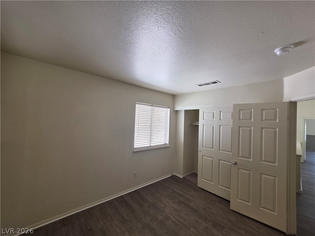 8008 Dover Shores Avenue - Photo 6