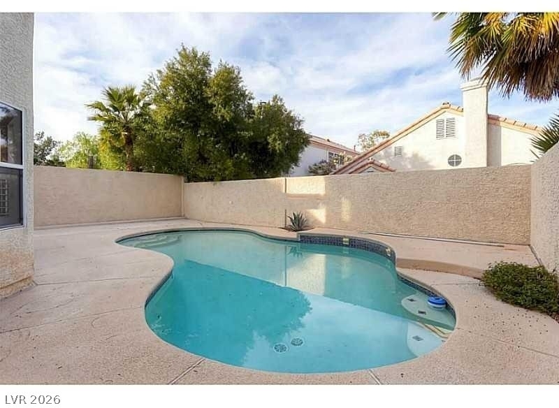 8008 Dover Shores Avenue - Photo 3
