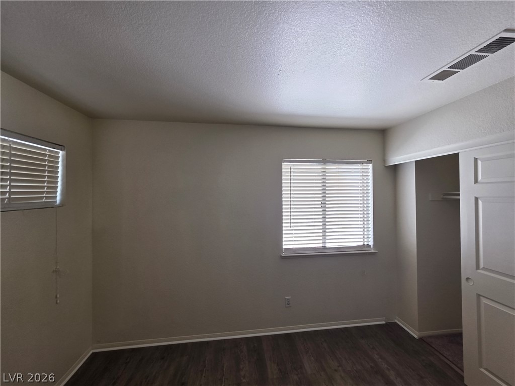 8008 Dover Shores Avenue - Photo 5