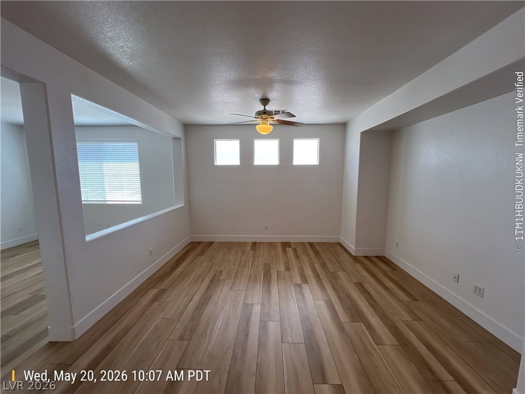 8027 Sapphire Cove Avenue - Photo 4