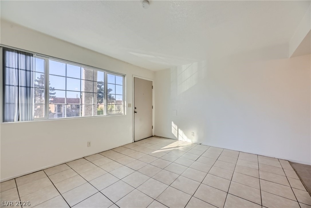 3604 Thomas Avenue - Photo 3