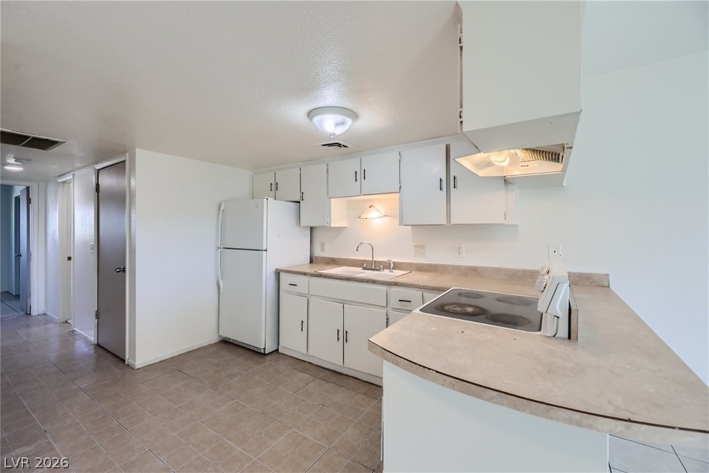 3604 Thomas Avenue - Photo 6