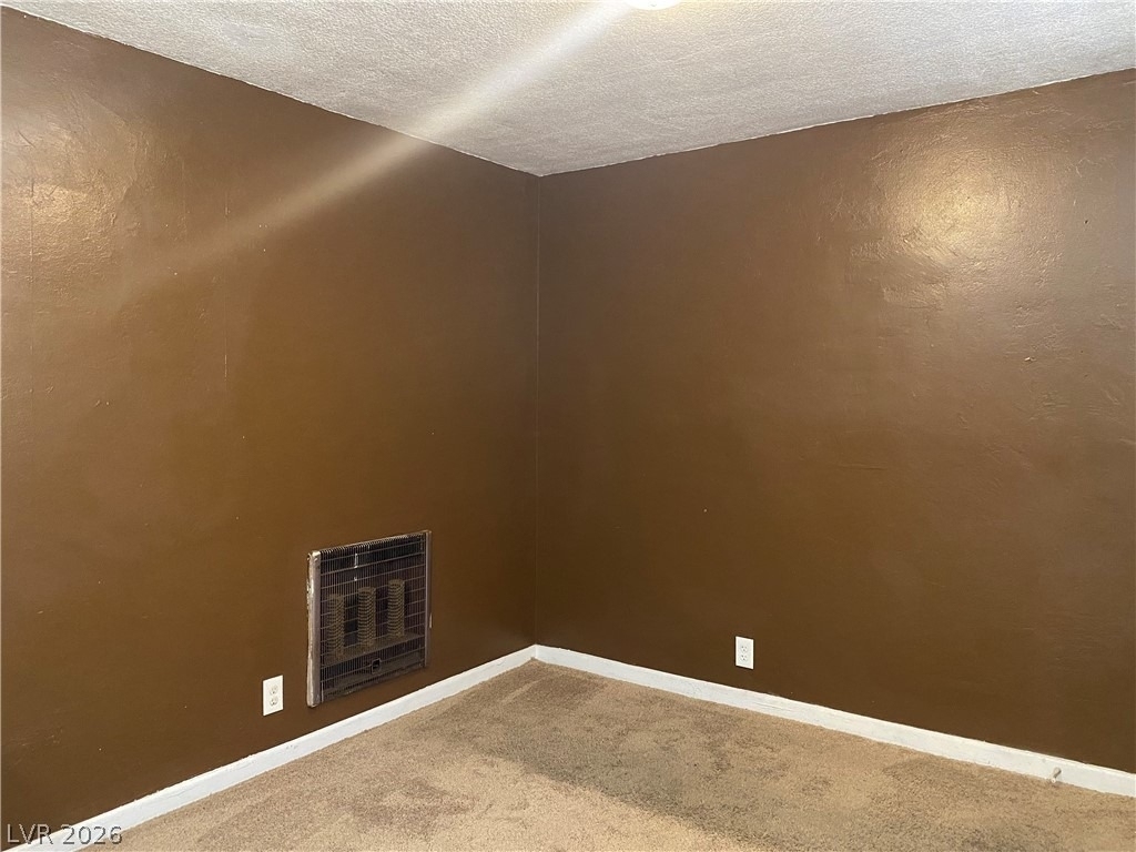 409 W Van Buren Avenue - Photo 4