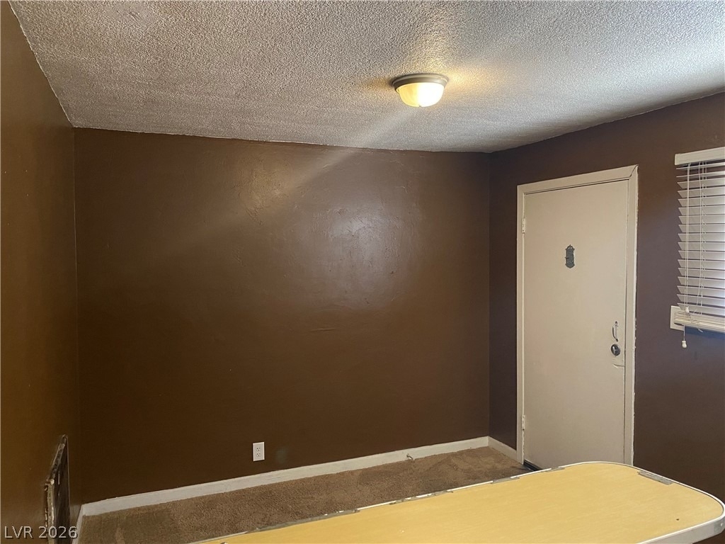 409 W Van Buren Avenue - Photo 5