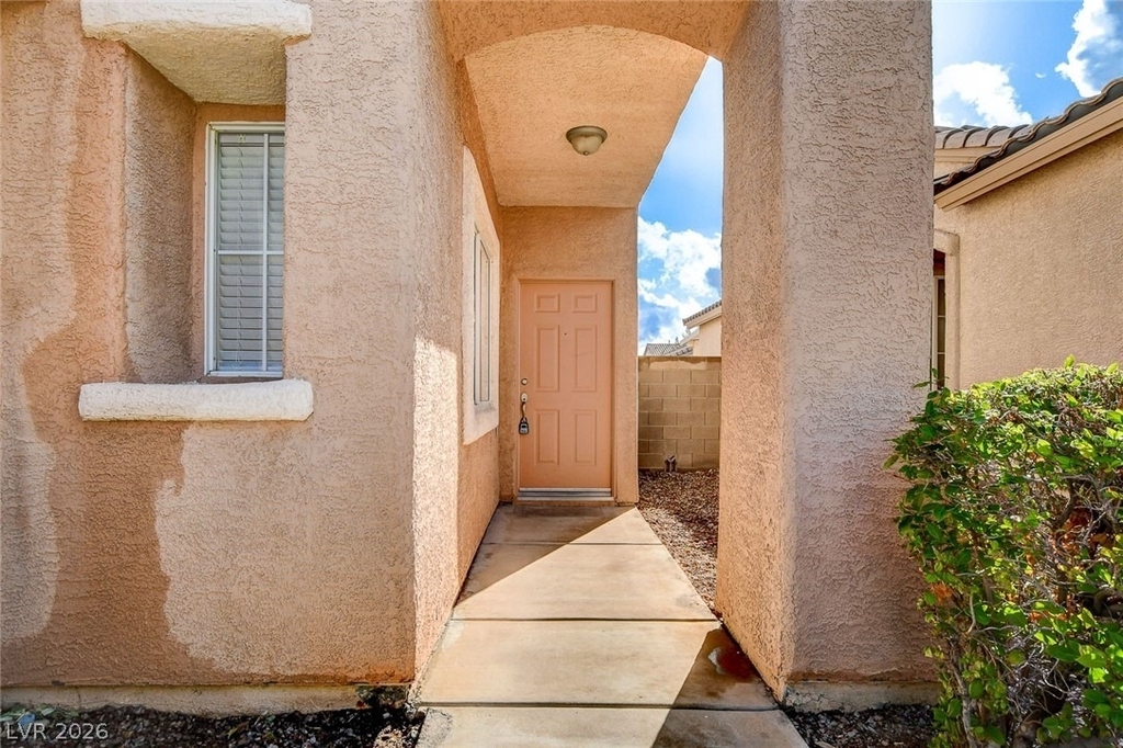 10261 Bentley Oaks Avenue - Photo 4