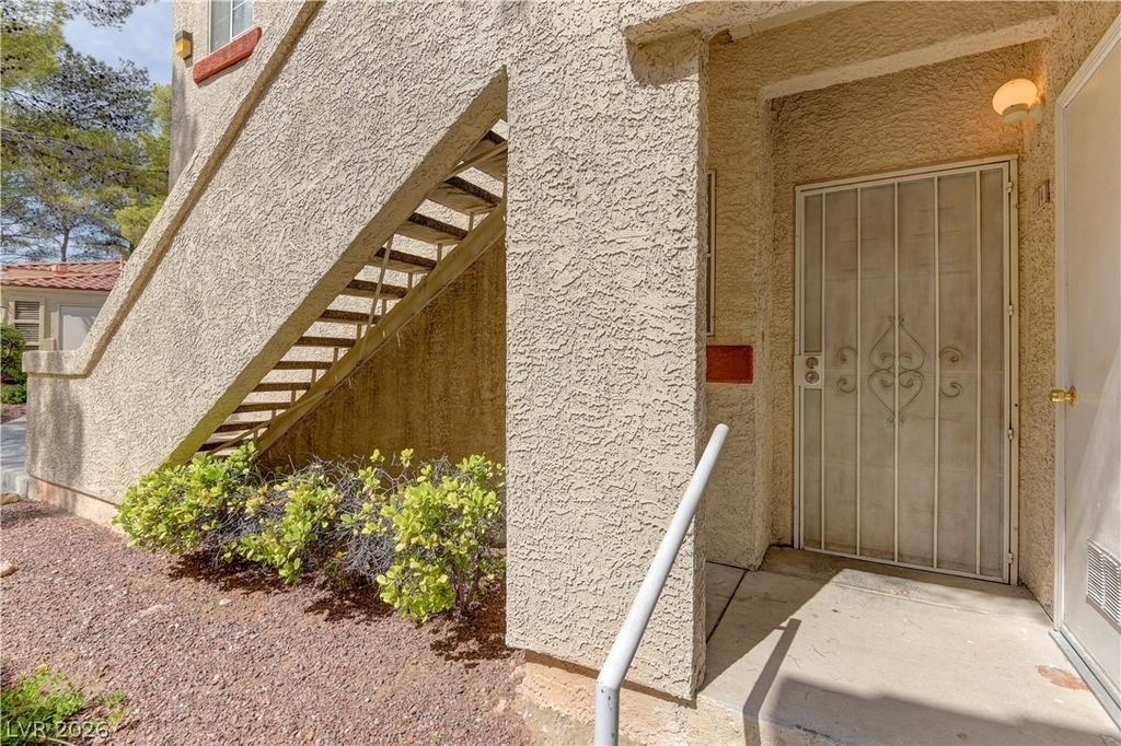 8425 Running Deer Avenue - Photo 2