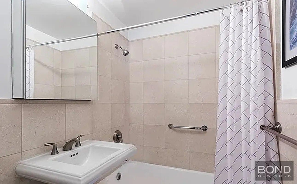 Park Avenue - Photo 3
