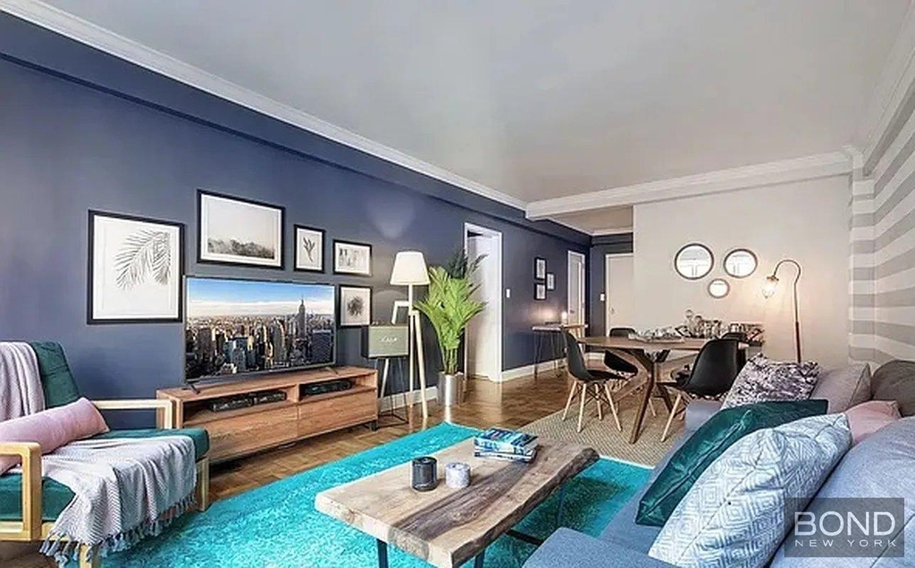 Park Avenue - Photo 0