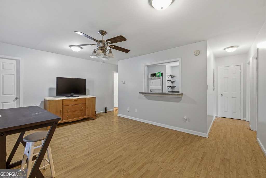 205 Pineview Drive - Photo 5