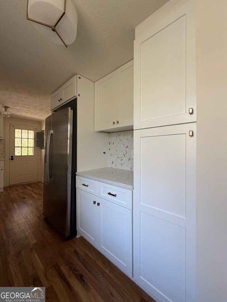 49 Nancy Drive - Photo 2