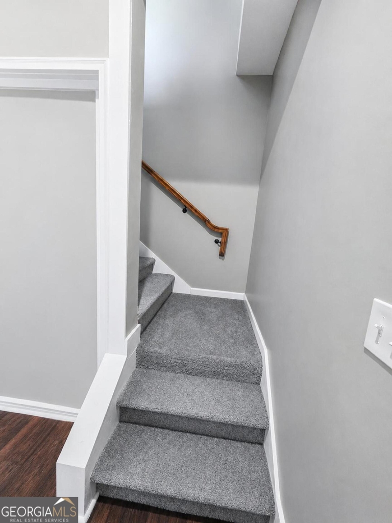 5589 River Road - Photo 27