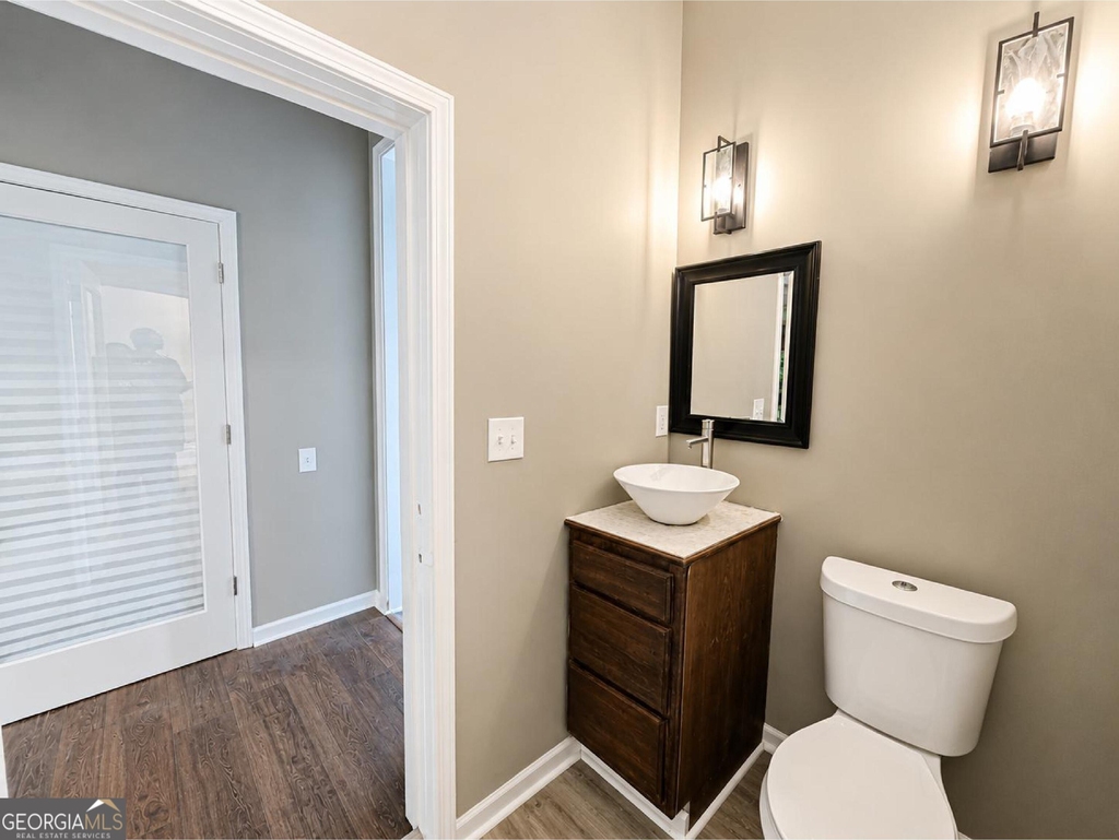 5589 River Road - Photo 21