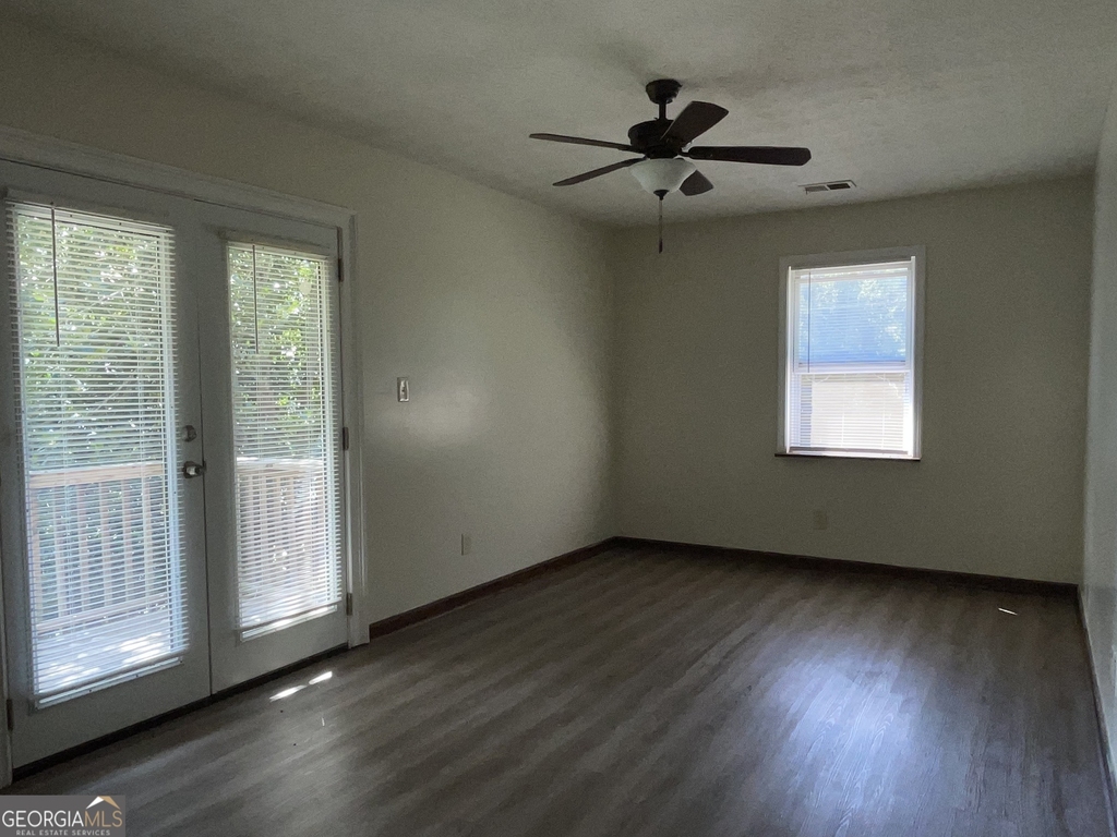 5980 Sherwood Place - Photo 8