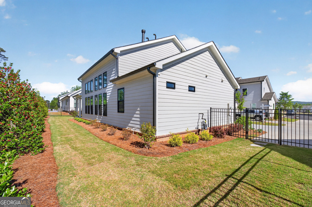 491 Pearl Street - Photo 3